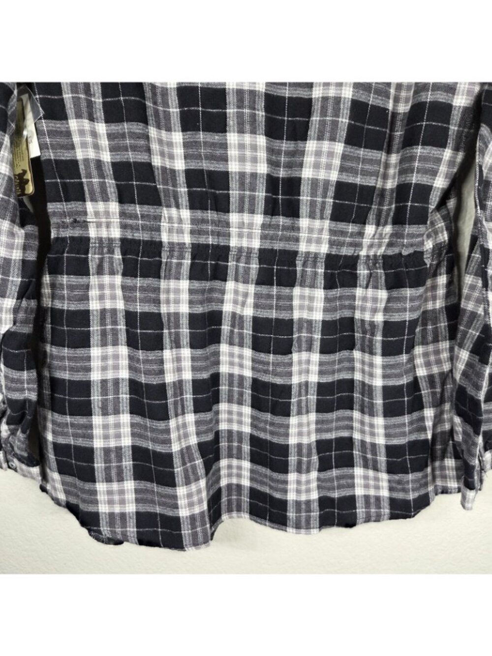 Bit & Bridle Plaid Button Up Tunic Shirt Top Black & White Size L RollTab Sleeve - Picture 11 of 16